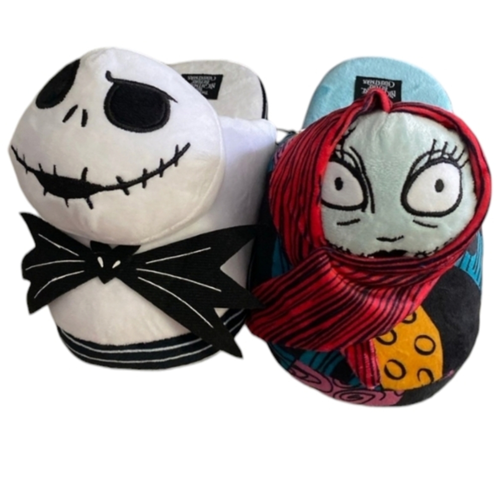Ground Up Nightmare Before Christmas Jack & Sally Womens‎ Plush Slip-On Slippers